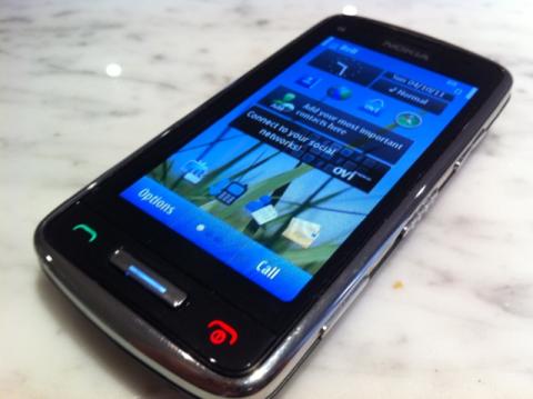 Nokia C6-01 купить недорого